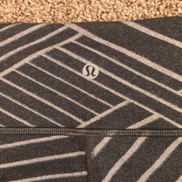 Lululemon Wunder Under Pant III - Picture 6 of 7